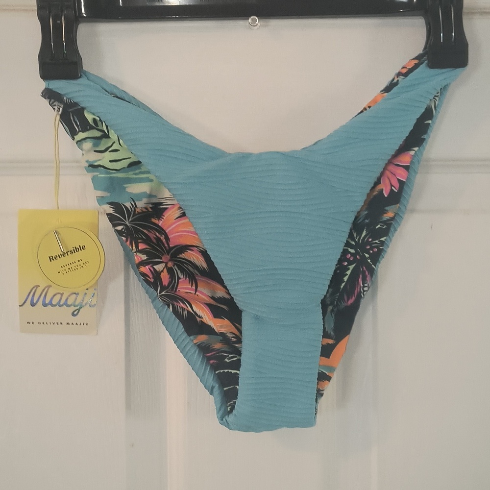 Maaji Sea Blue Splendour Reversible Bikini Bottom Size S NWT - Picture 3 of 7